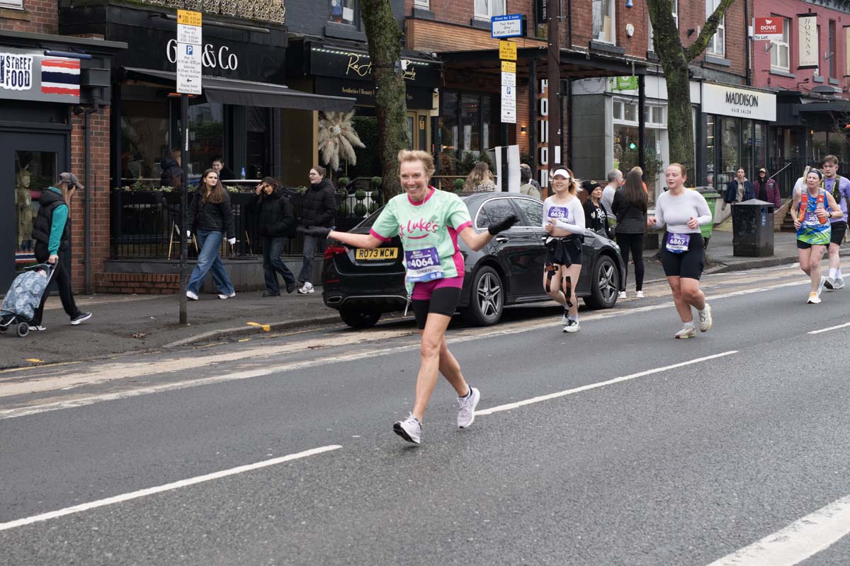 St-Lukes-Sheffield-Half-Marathon-2025-Ellie-(26)37d221e3-40f8-4f75-8c81-741d2060bf19.jpg