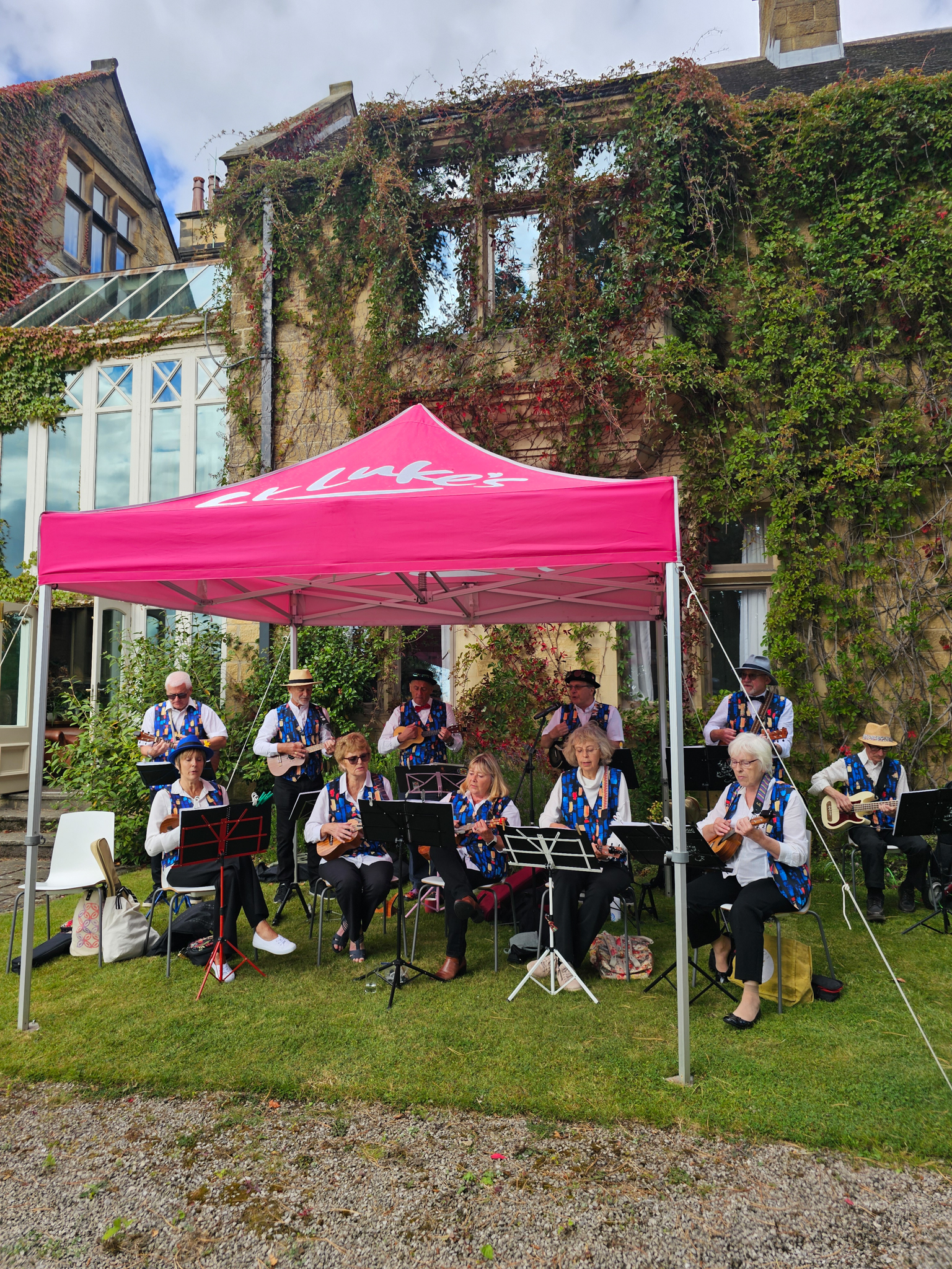 St-Luke's-Summer-Fayre-2025-198002633a-b75d-4dd9-ae57-e281e875fba8.jpg