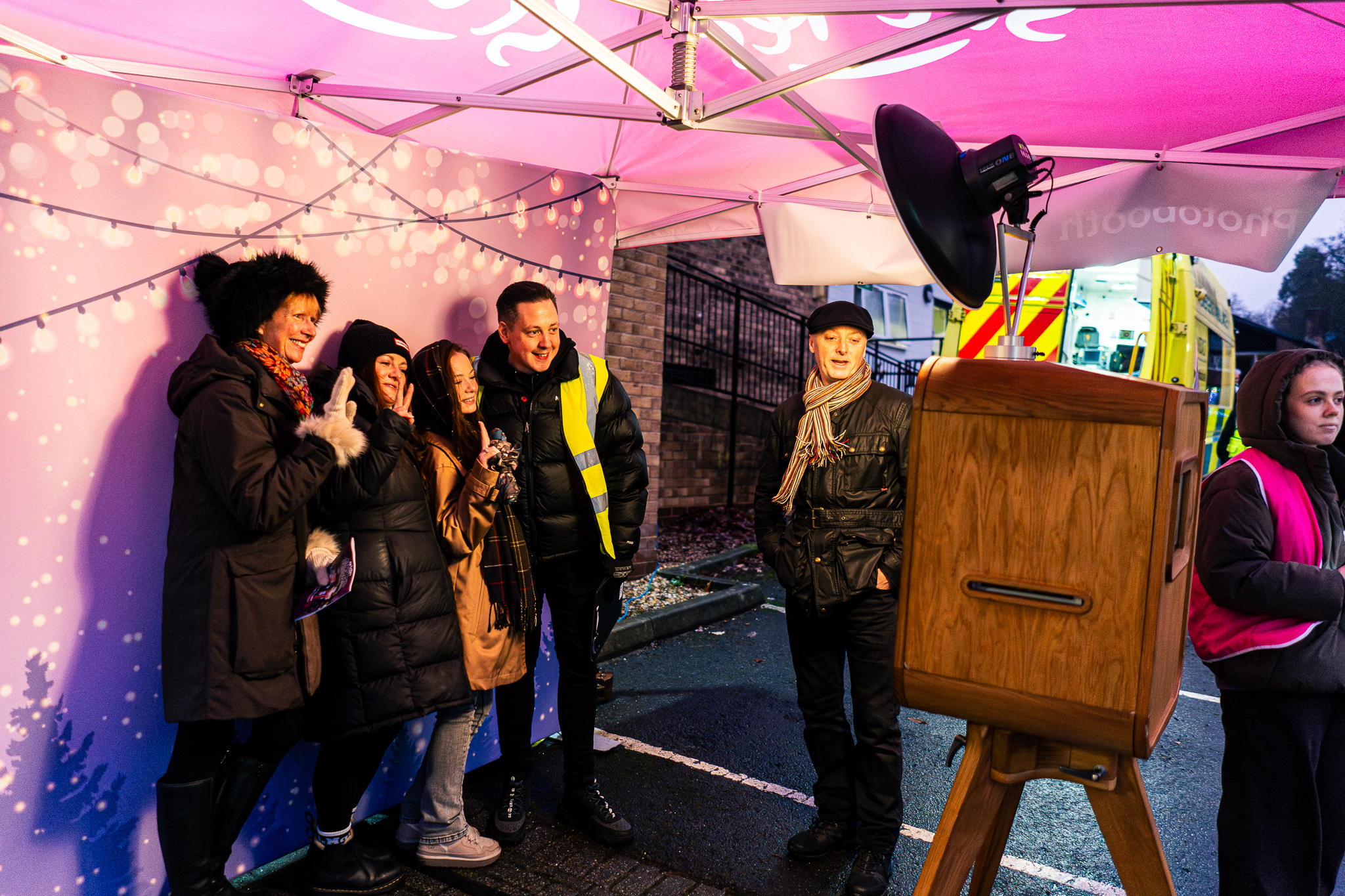 20251207---St-Lukes---Festival-of-Light_LOW_RES-327b21f74f-3d7b-4f54-be1f-ebb344ca0933.jpg