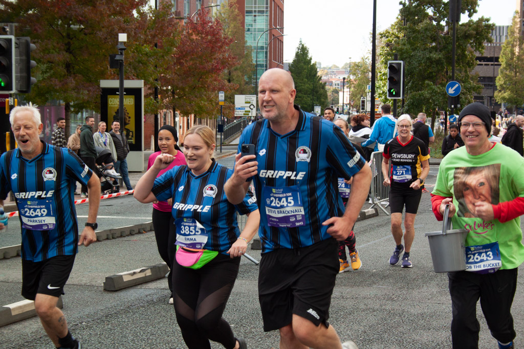 St-Luke's-Sheffield-10K-2025-Resized-105a32f4672-2f27-472a-8cb8-b6f6746b96d9.jpg