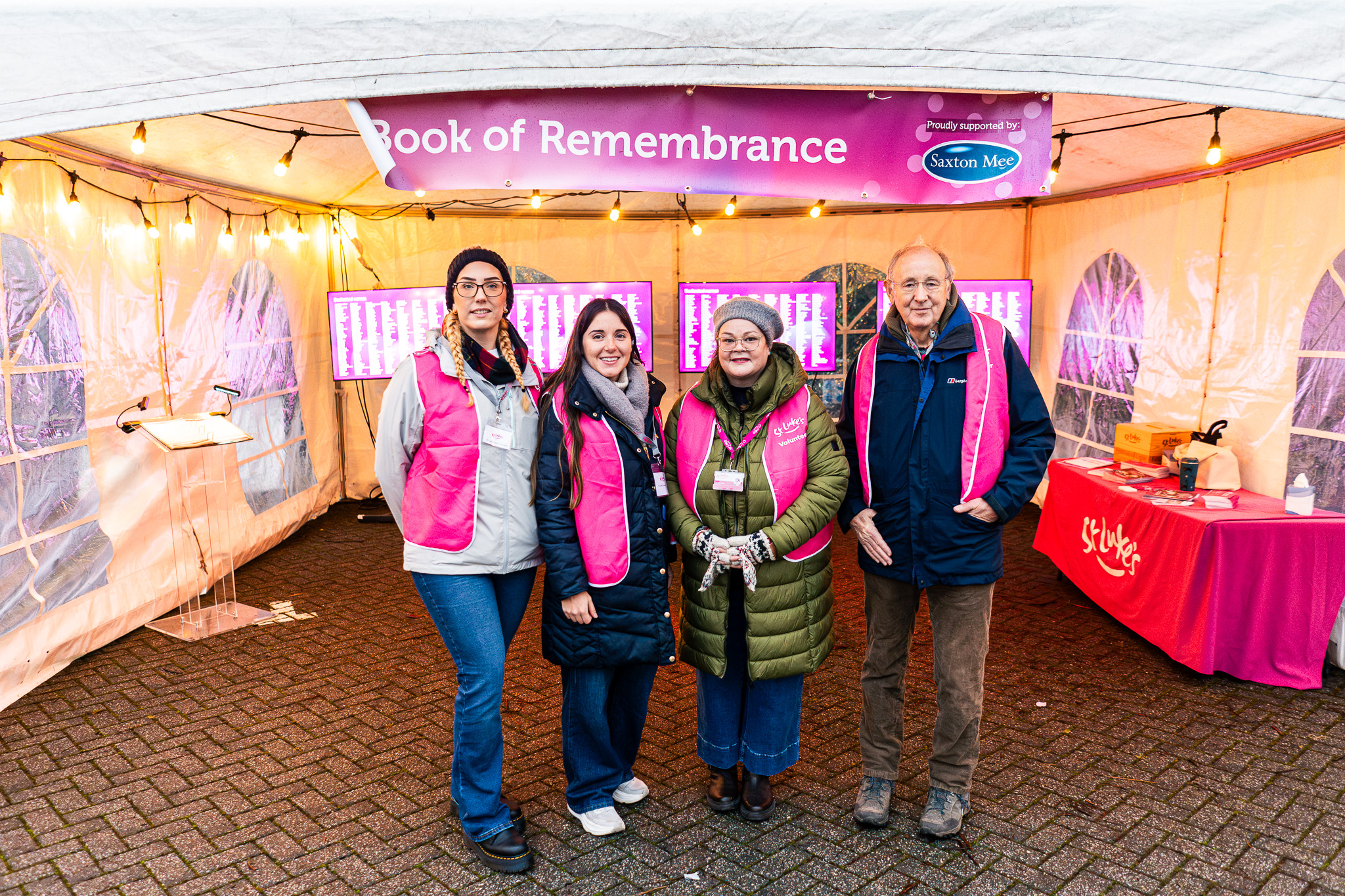 20251207---St-Lukes---Festival-of-Light_LOW_RES-853c8c123-db8a-4e3d-b762-8f20506e5eeb.jpg