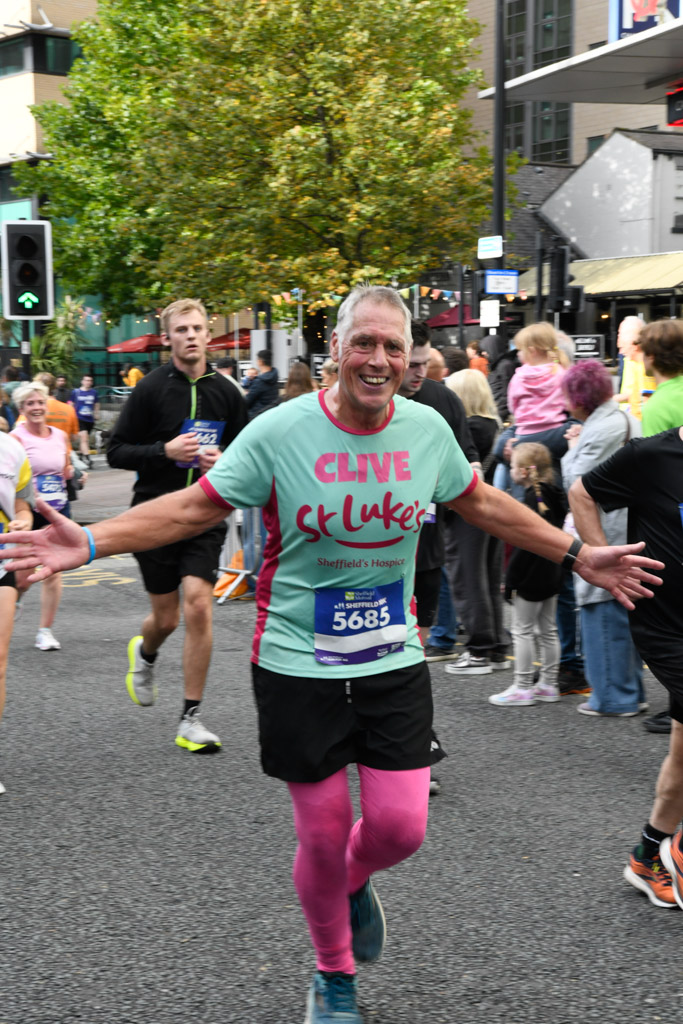 St-Luke's-Sheffield-10K-2025-Resized-04537a6d7ac-ad56-4bf6-8e12-c89479cc729b.jpg