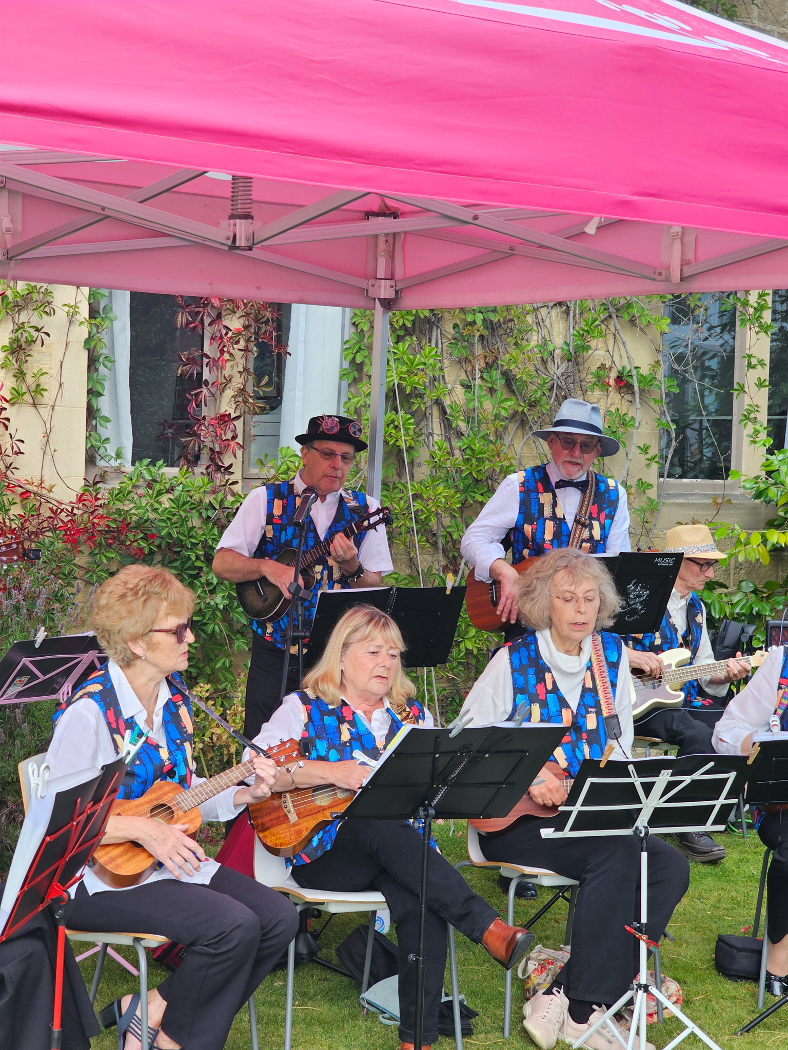 St-Luke's-Summer-Fayre-2025-21909090dd-ae84-4640-ac28-c96c1c1b6de6.jpg
