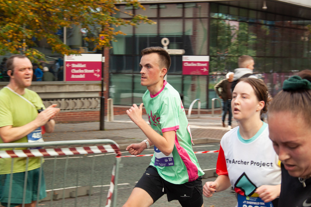 St-Luke's-Sheffield-10K-2025-Resized-080c496c69f-b0cb-4ee8-b20e-9e5a9d18eab6.jpg