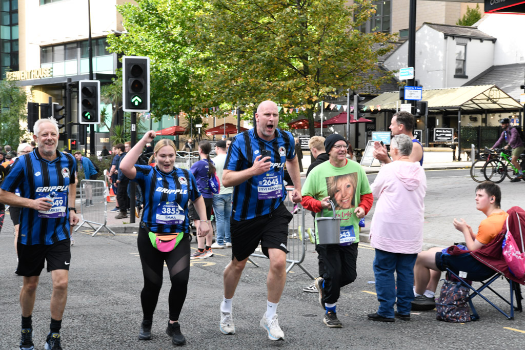 St-Luke's-Sheffield-10K-2025-Resized-0546035f5e6-f726-4ab2-8767-bab9f5f752df.jpg