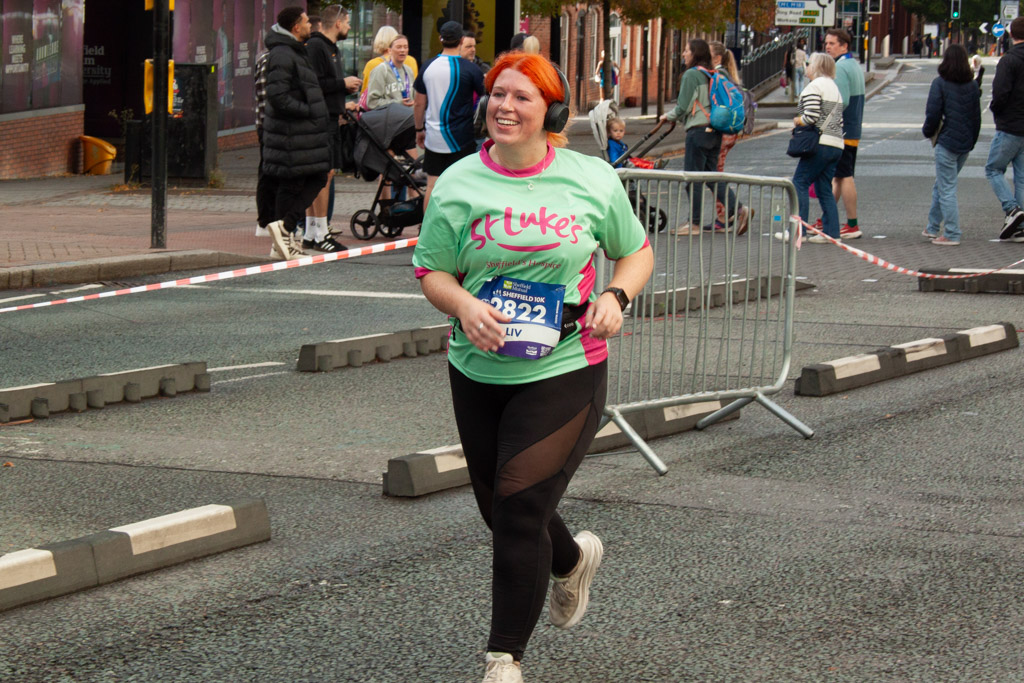 St-Luke's-Sheffield-10K-2025-Resized-107f47485cc-0a1a-47dc-ba71-171a307e1e66.jpg