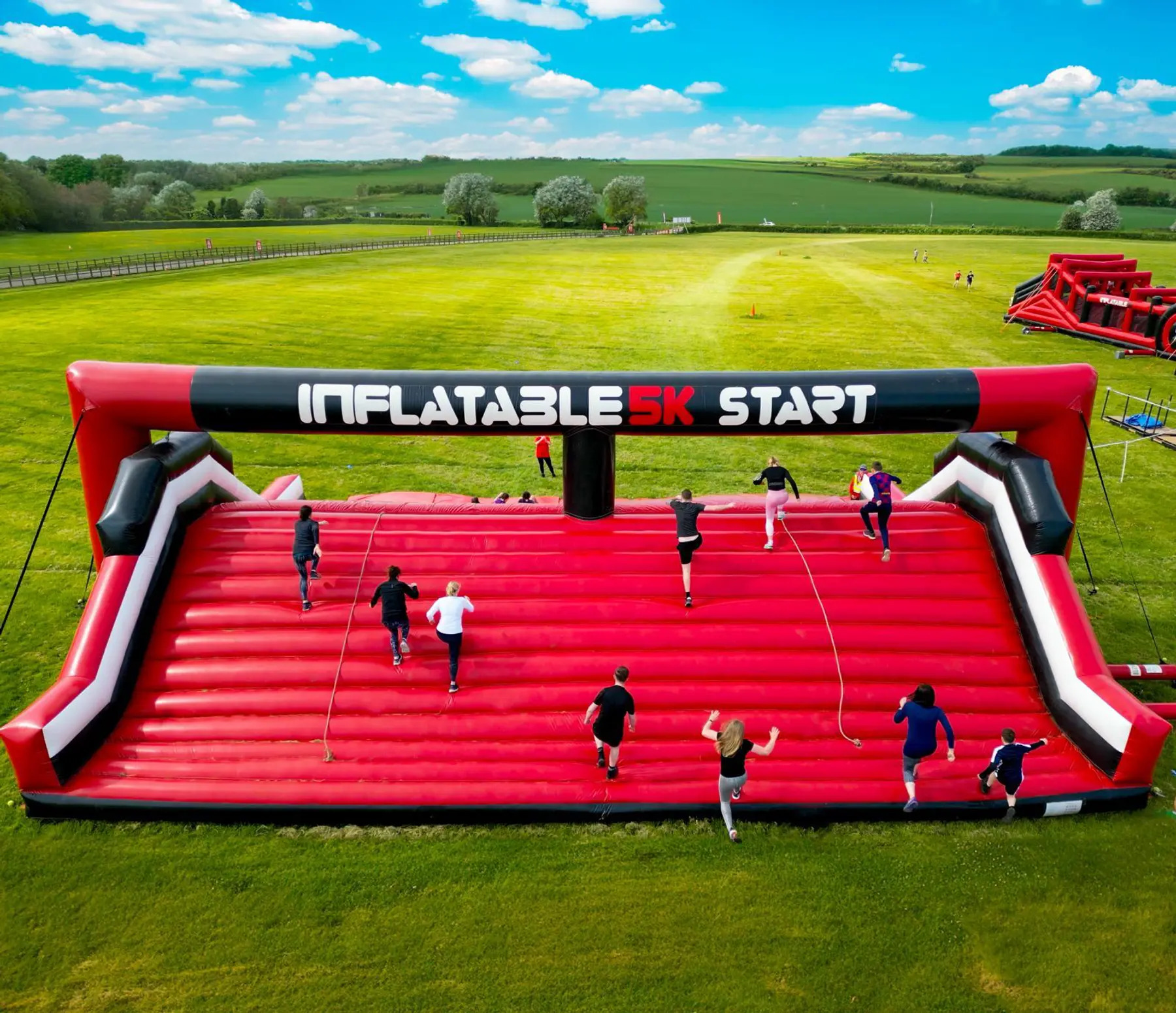 Bakewell-Inflatable3e6197c6-d9ee-44fc-9b5e-39f001236d7d.jpg