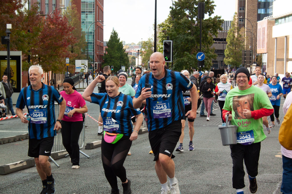 St-Luke's-Sheffield-10K-2025-Resized-1047fe60edd-634e-4bd9-b781-4eefd1c2bd11.jpg