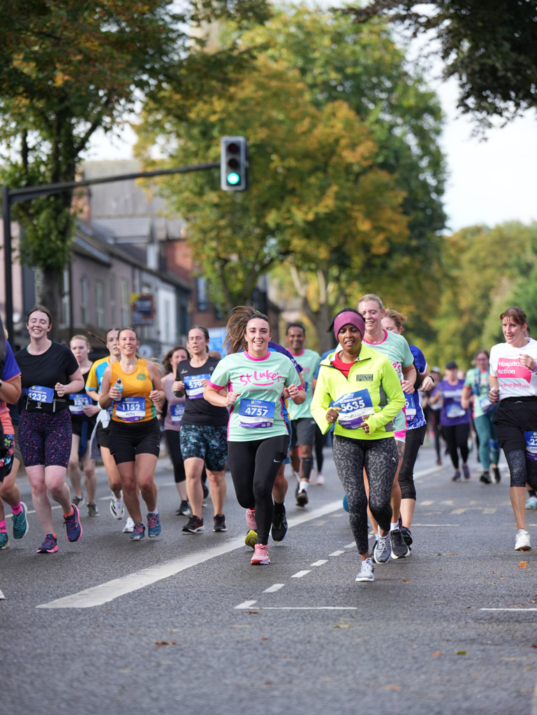 St-Luke's-Sheffield-10K-2025-Resized-1885bcddda9-8066-44f9-abcf-568e86042d57.jpg