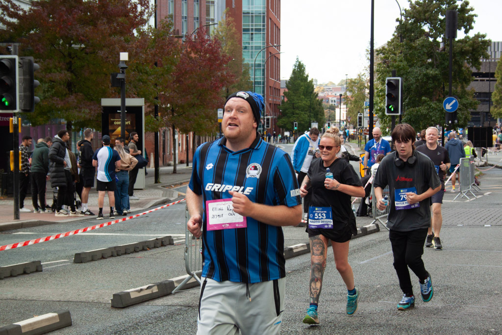 St-Luke's-Sheffield-10K-2025-Resized-1034cbb38b6-e815-409e-9d25-4b67d82decee.jpg