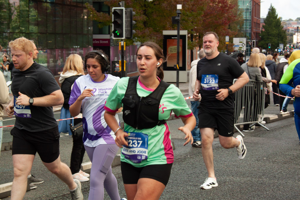 St-Luke's-Sheffield-10K-2025-Resized-0904334c445-c6bd-43ac-a7e5-acd7dec3e6cc.jpg