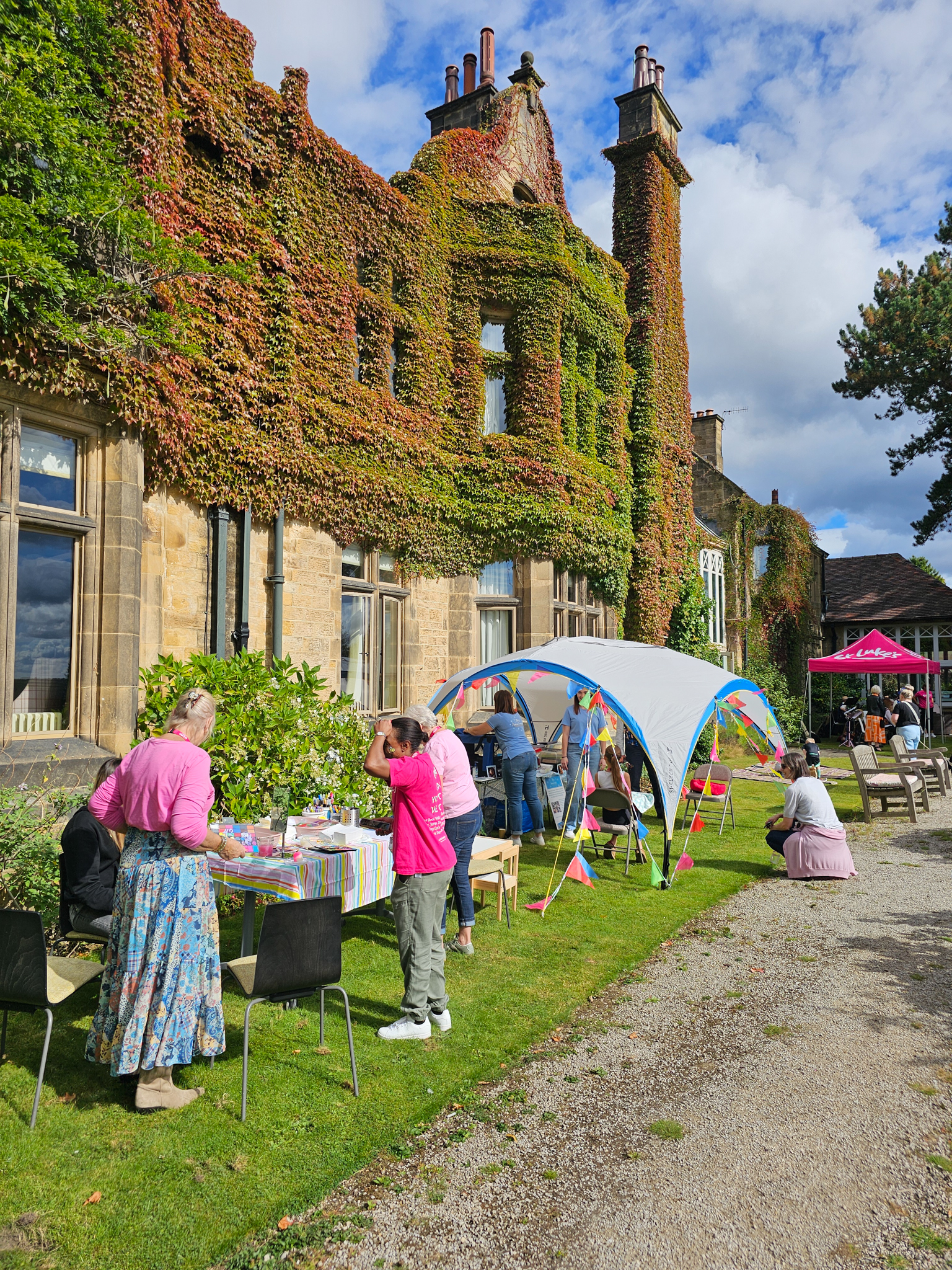 St-Luke's-Summer-Fayre-2025-0716193513-6dfe-4da1-b005-5052f909754a.jpg